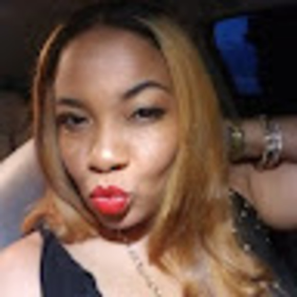 Meet your Posher, Ieisha - Picture 1 of 1